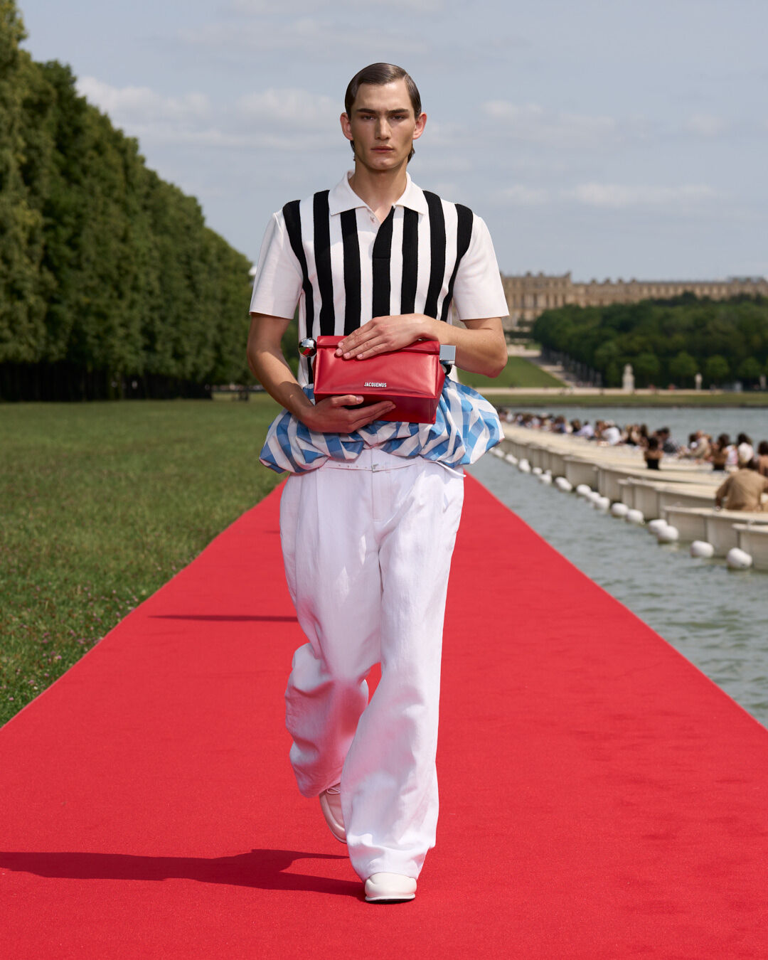 Look 16